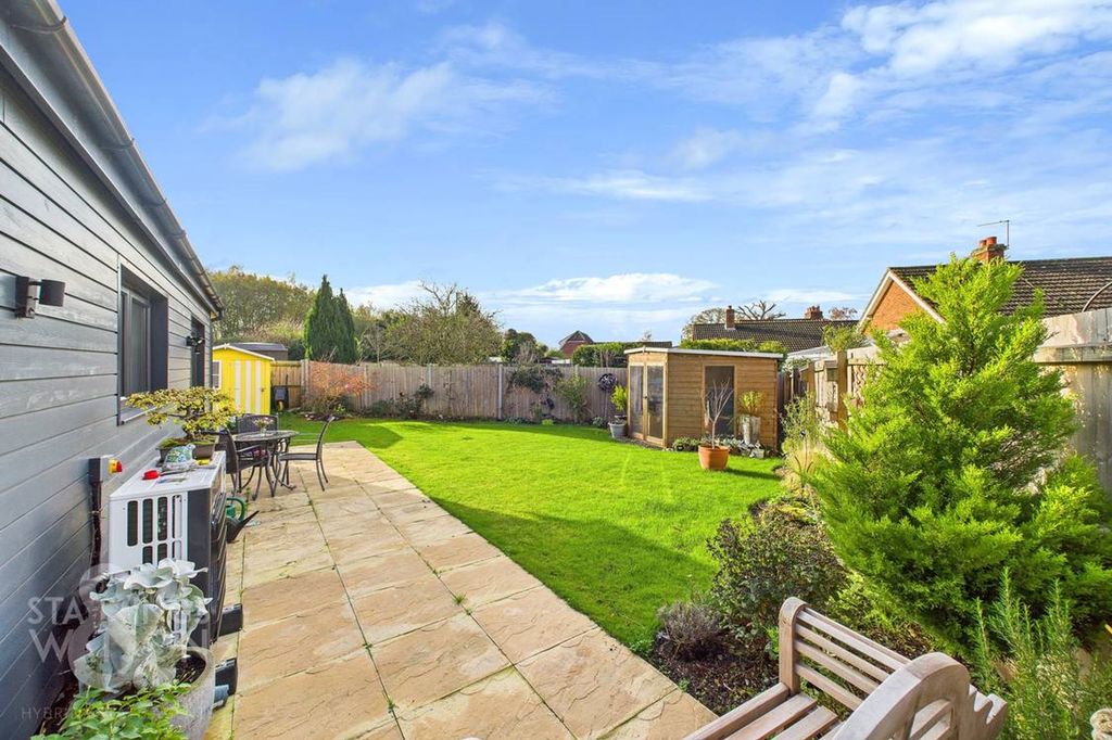 Property photo 2 of 20