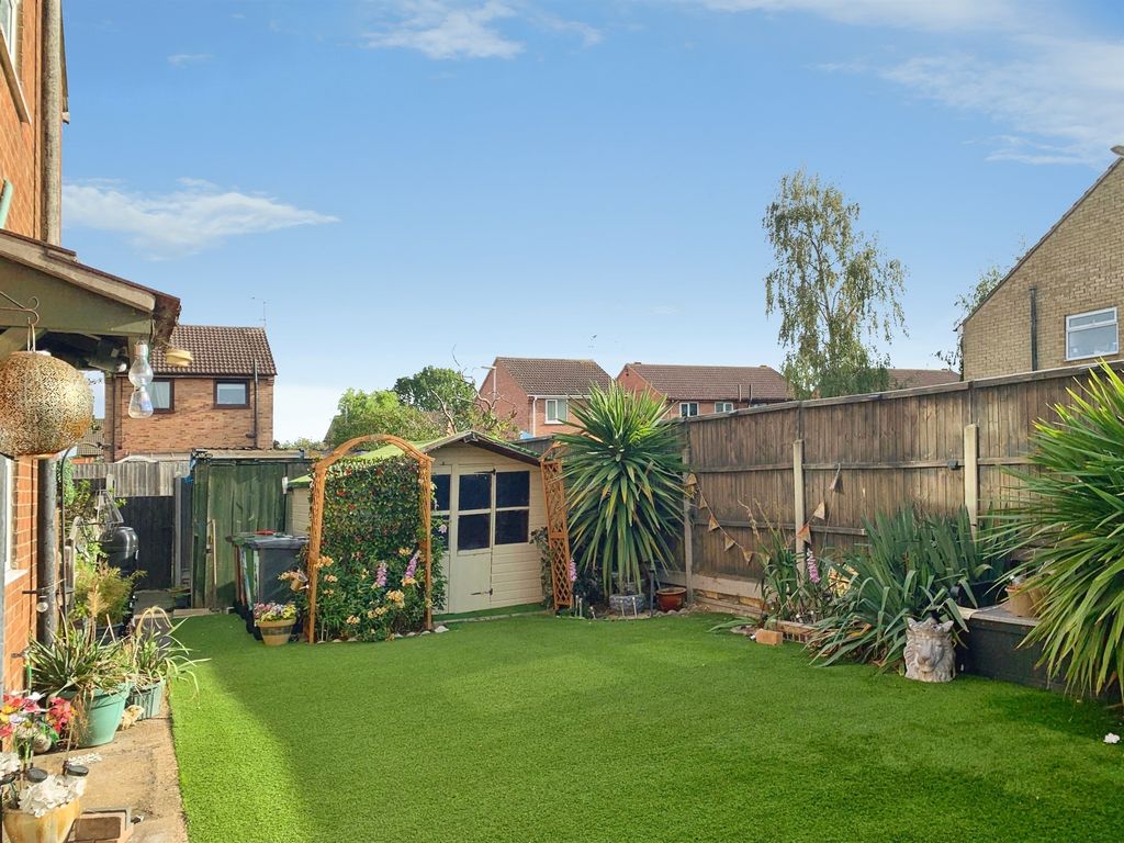Property photo 2 of 20