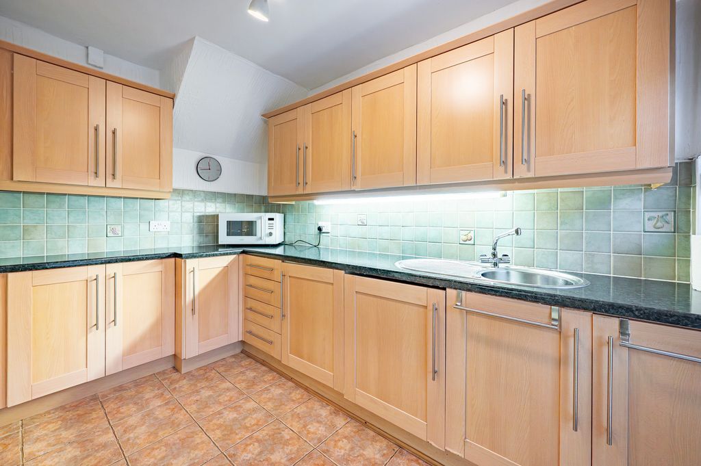 Property photo 3 of 22