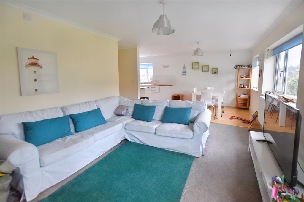 Property photo 3 of 22 Dsc_0089 (1).Jpg
