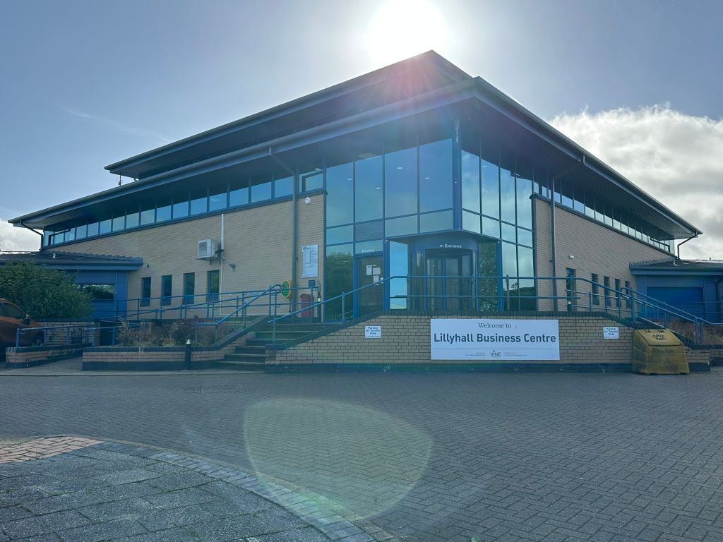 Property photo 1 of 8