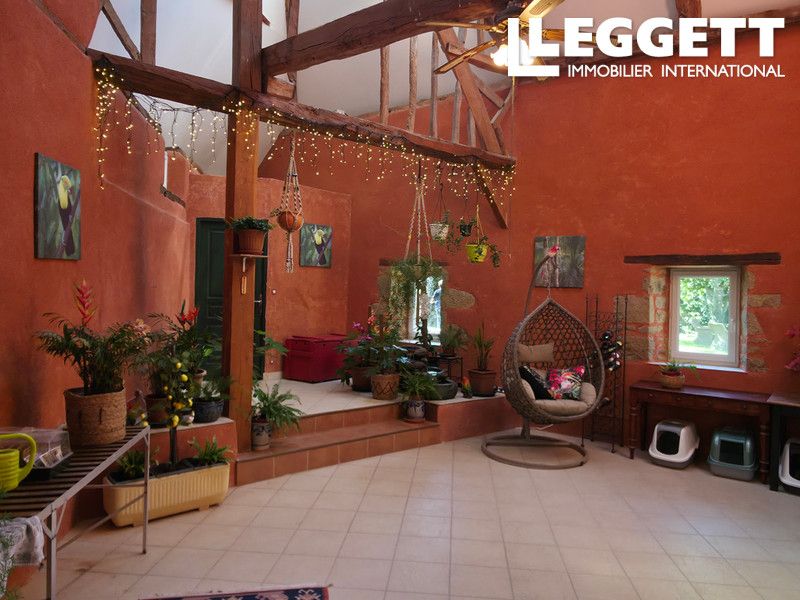 Property photo 2 of 10