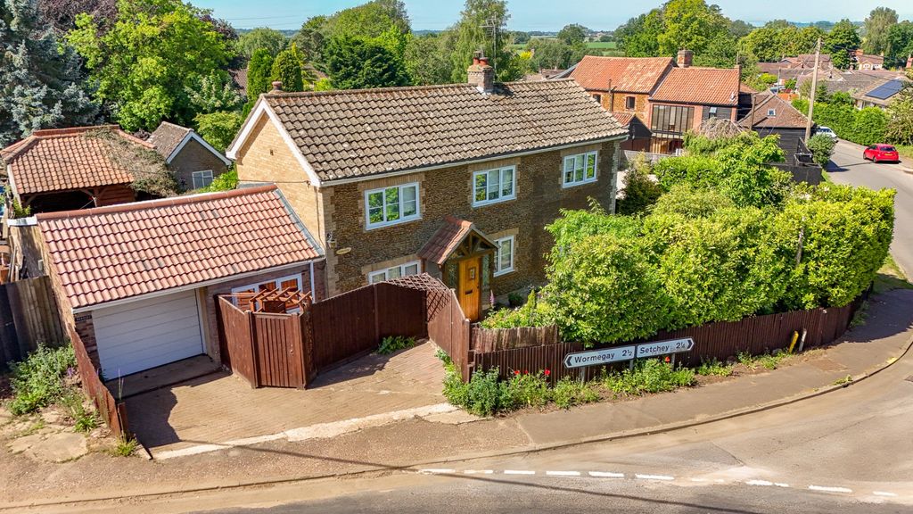 Property photo 1 of 48 4998151