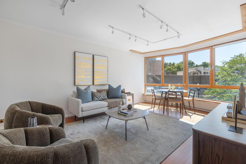Property photo 1 of 17 Image