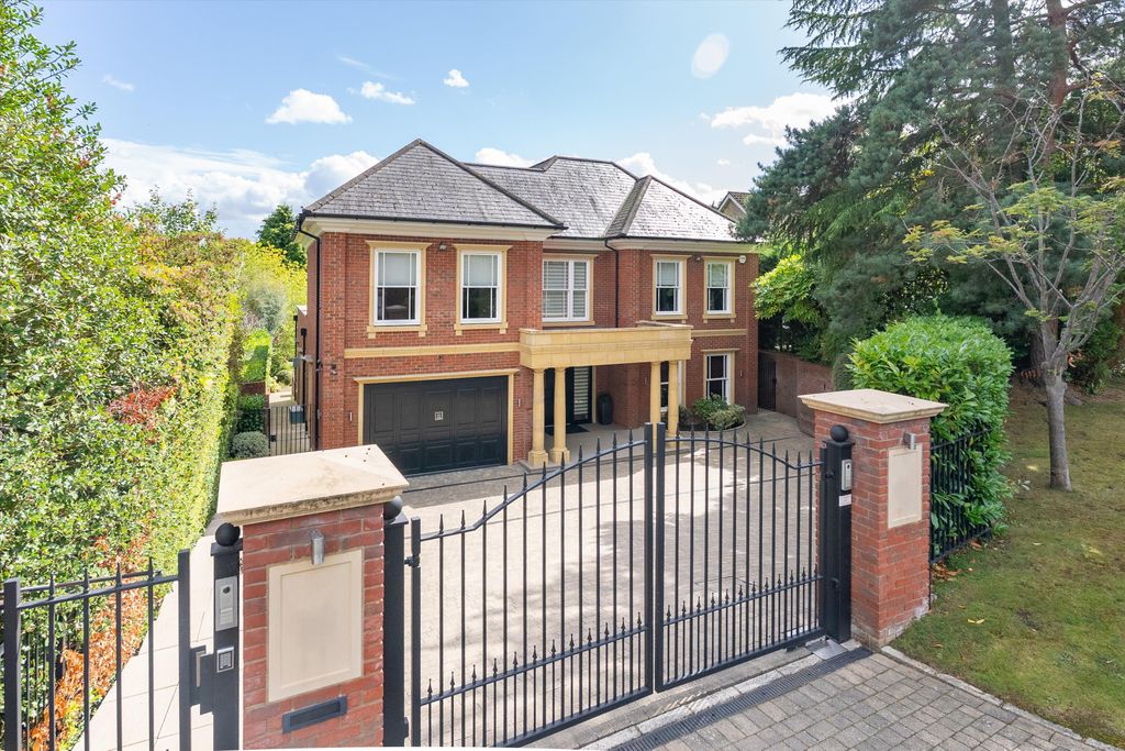 Property photo 1 of 19 Image