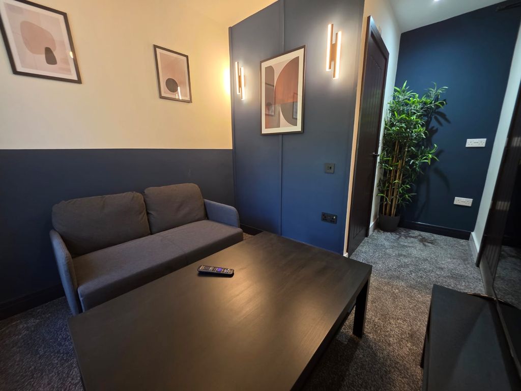 Property photo 2 of 7 Lounge 123 Hitchin .Jpeg
