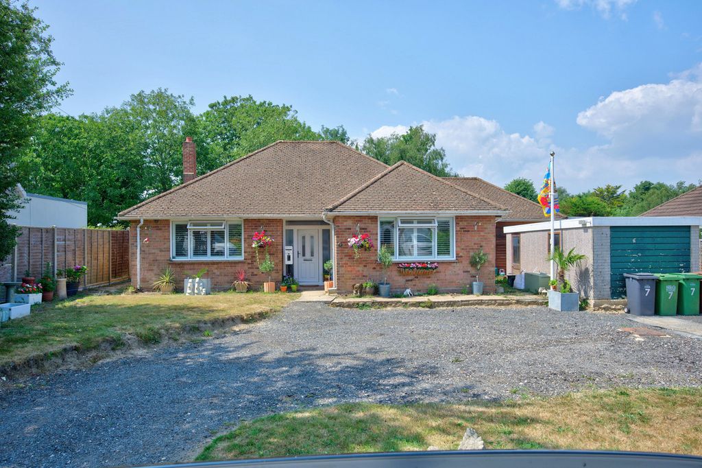 Property photo 3 of 29