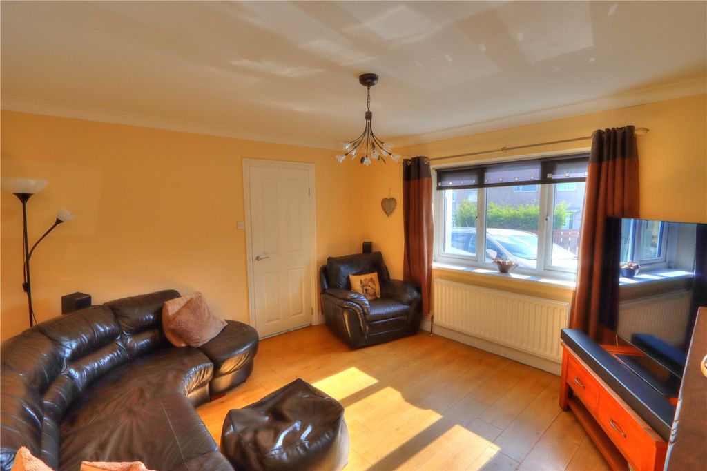 Property photo 3 of 15 Picture No. 19