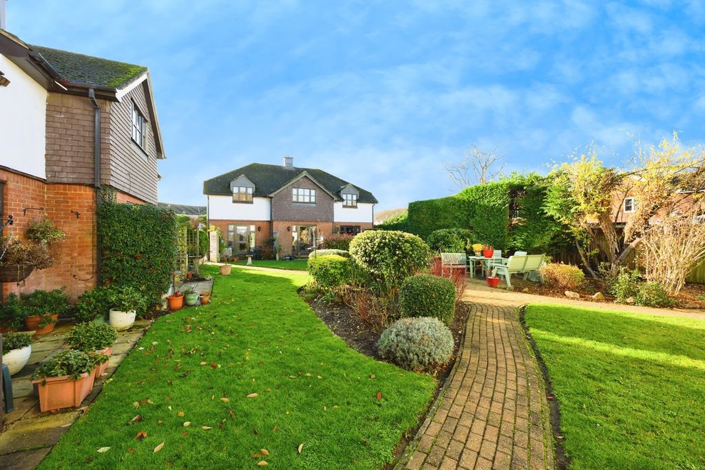 Property photo 2 of 20 Pbox-Img.Jpg