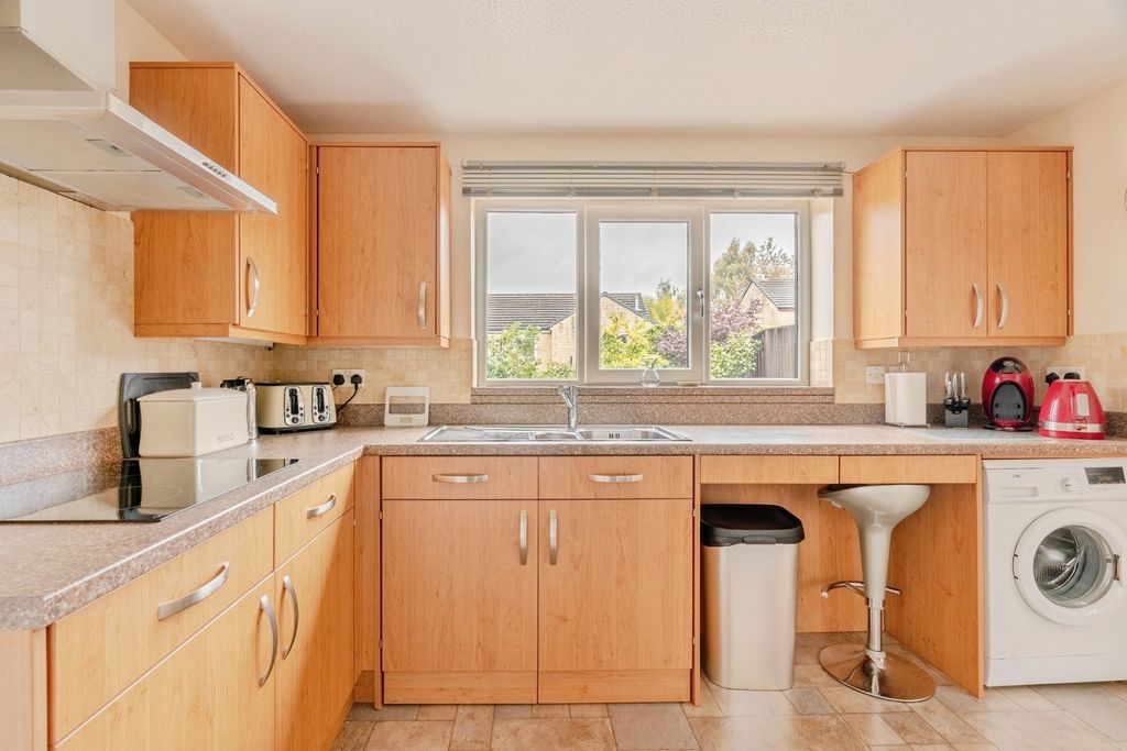 Property photo 2 of 23 Photo