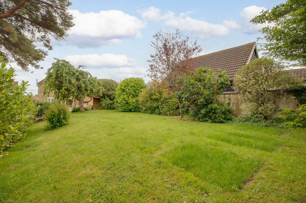 Property photo 3 of 16