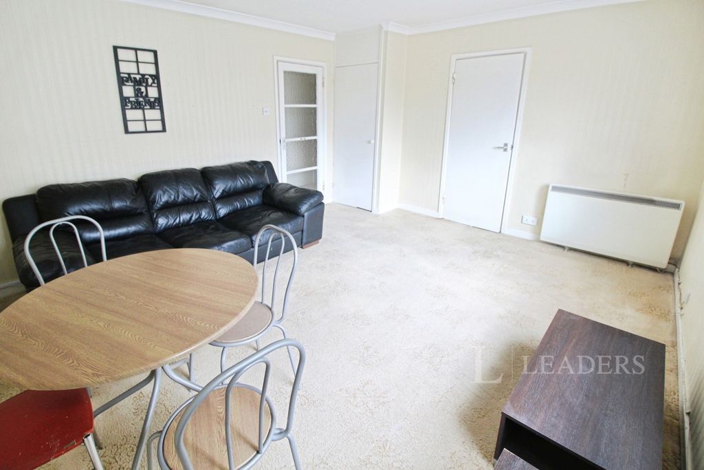Property photo 2 of 7 Pbox-Img.Jpg