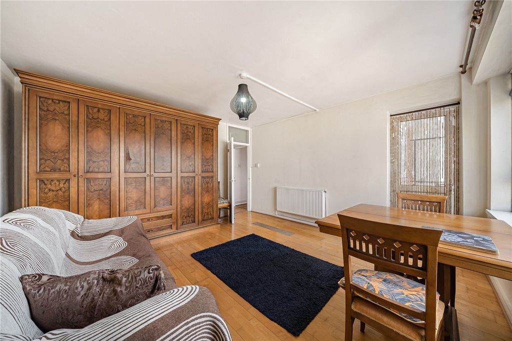 Property photo 1 of 19 Picture No. 11