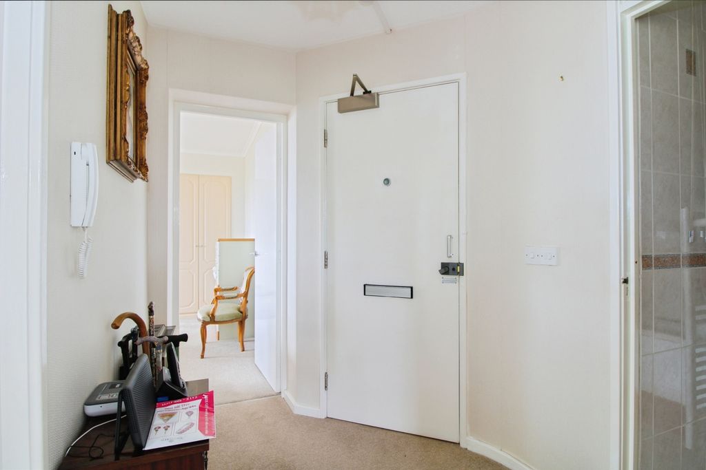 Property photo 2 of 18 Pbox-Img.Jpg