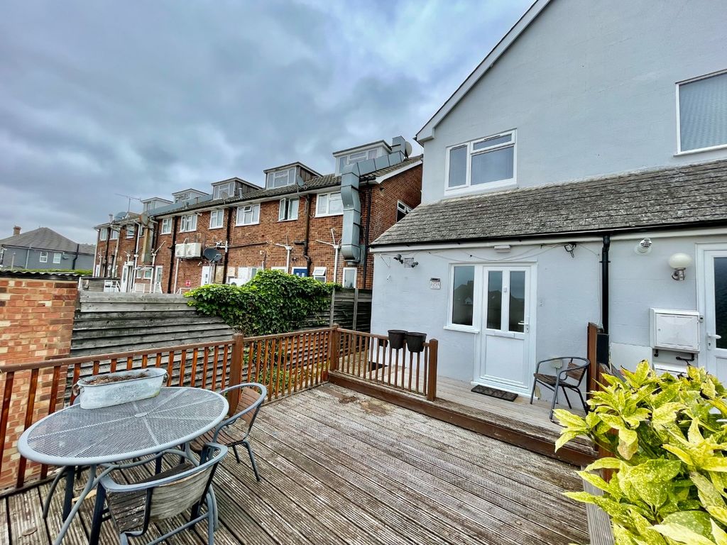 Property photo 1 of 9 3404181