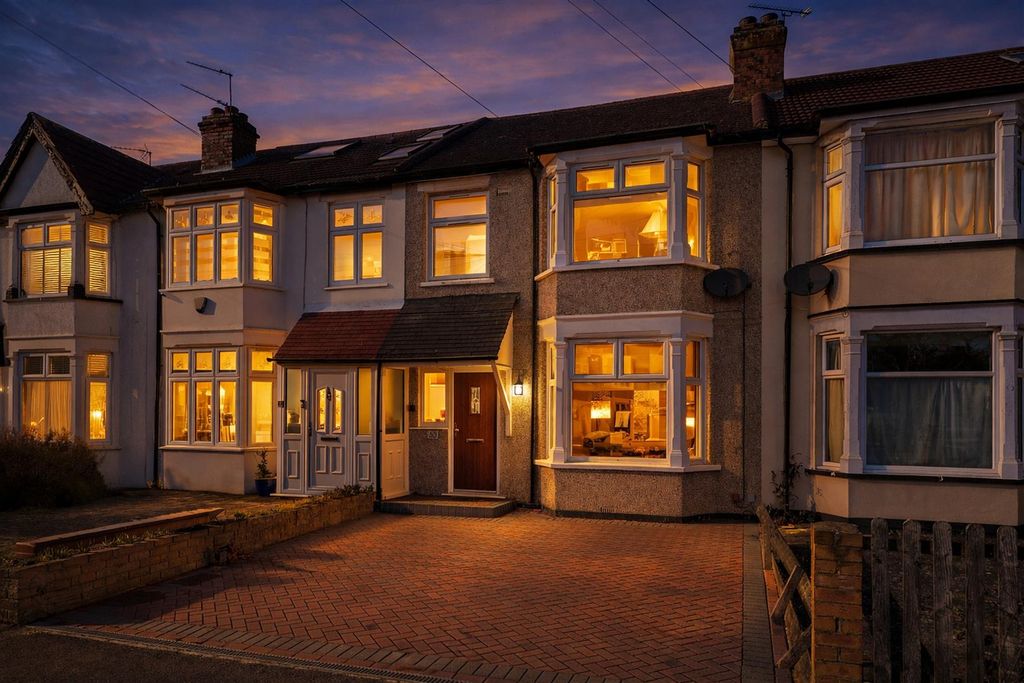 Property photo 2 of 24 Early_Evening_5000_v2.Jpg