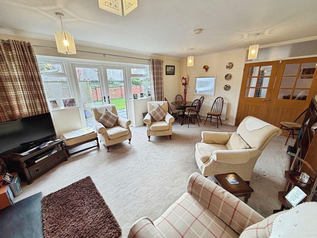 Property photo 3 of 15