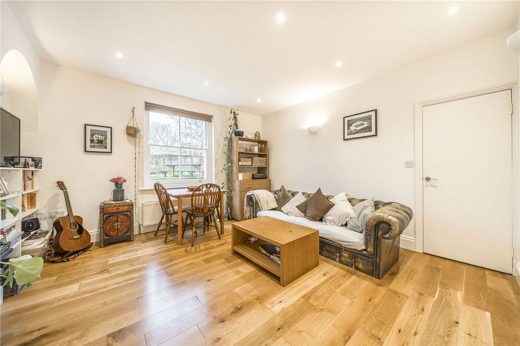 Property photo 3 of 6 Picture No. 05