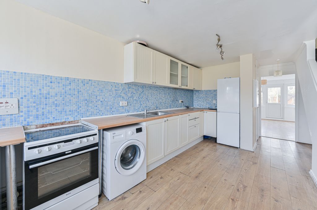 Property photo 1 of 9