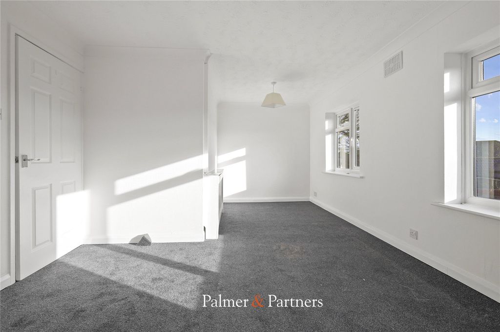 Property photo 2 of 9 Picture No. 05