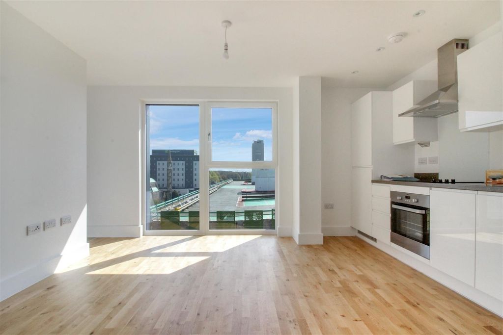 Property photo 2 of 5 Boston House 1.Jpg