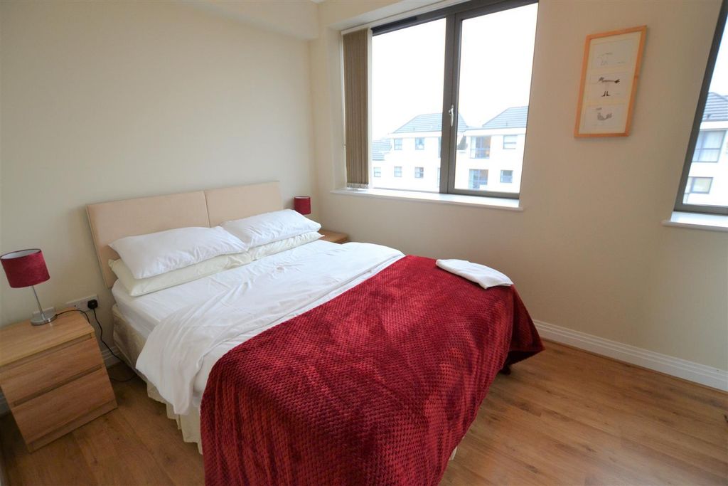 Property photo 2 of 4