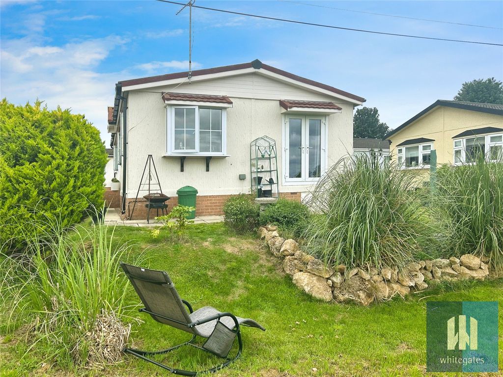 Property photo 3 of 27 Picture No. 15
