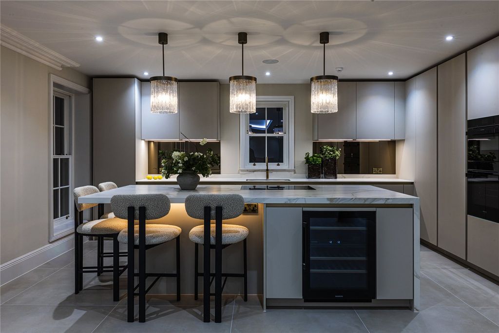 Property photo 2 of 18 Picture No. 65