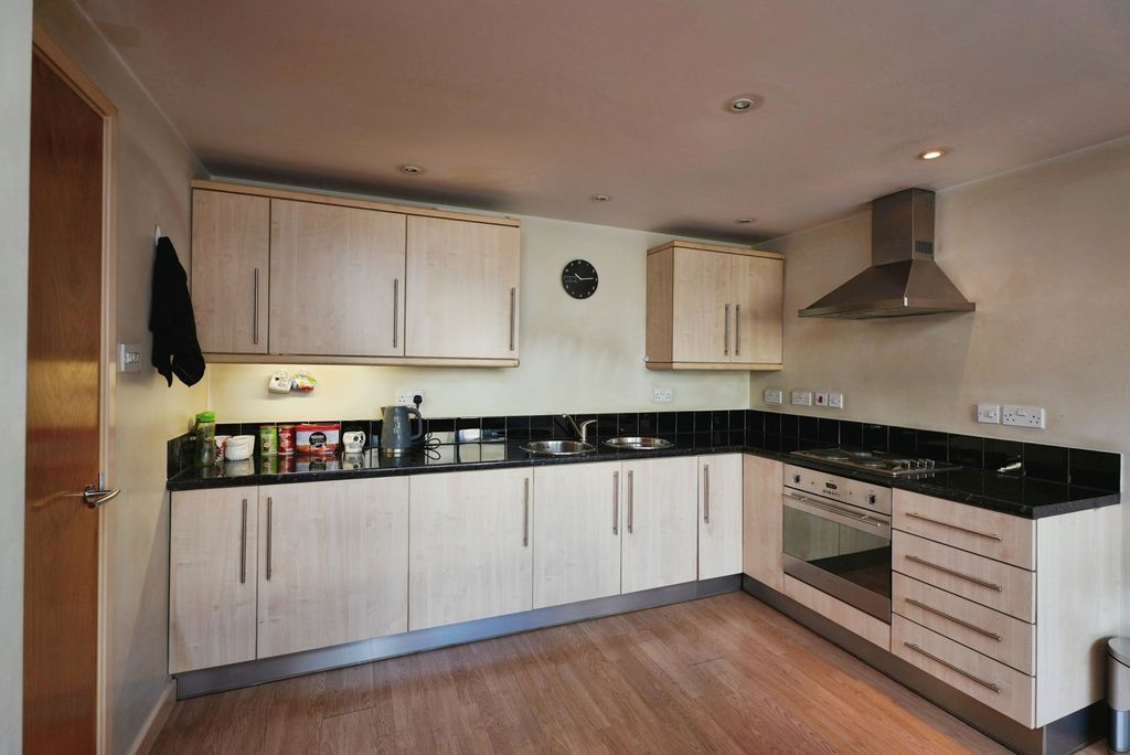 Property photo 3 of 19 Kitchen Area