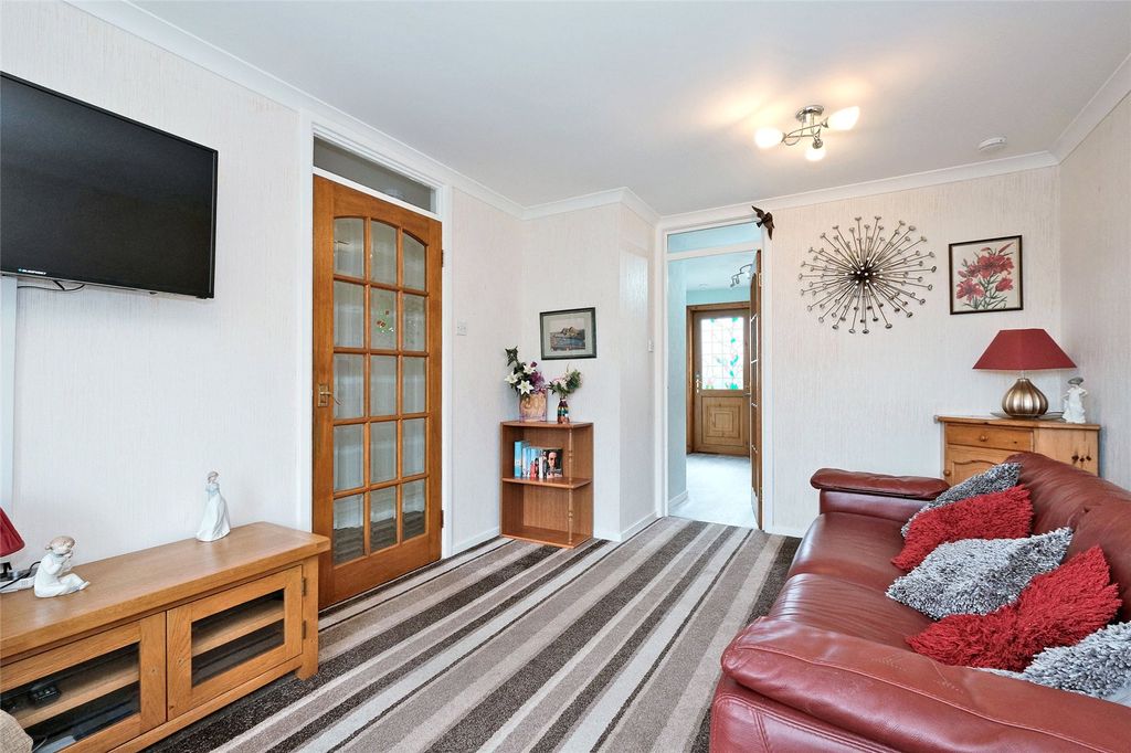 Property photo 3 of 16 Plover Court