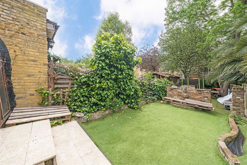 Property photo 3 of 7