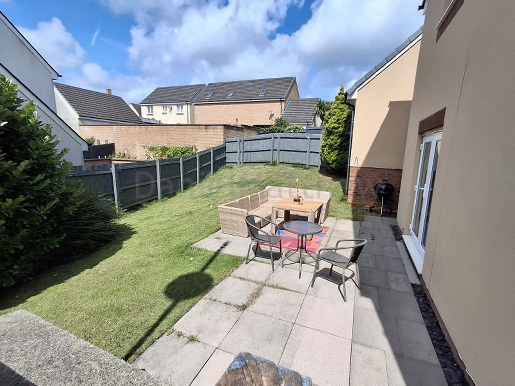 Property photo 2 of 25 Garden