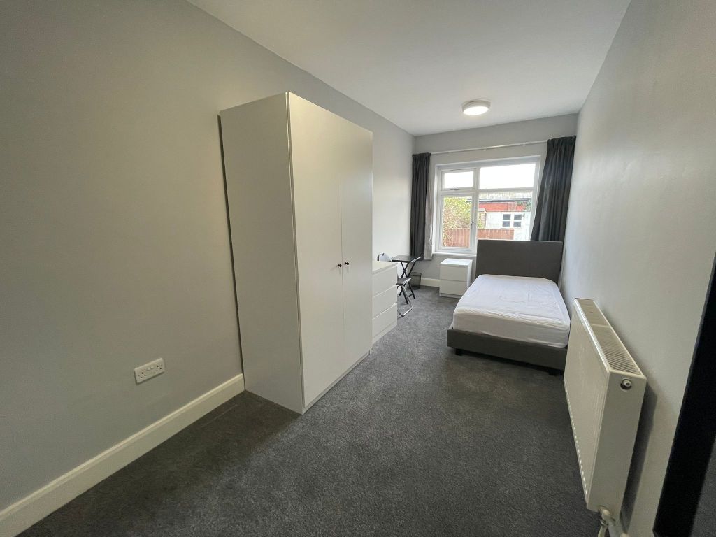 Property photo 1 of 4 33013153.Jpg