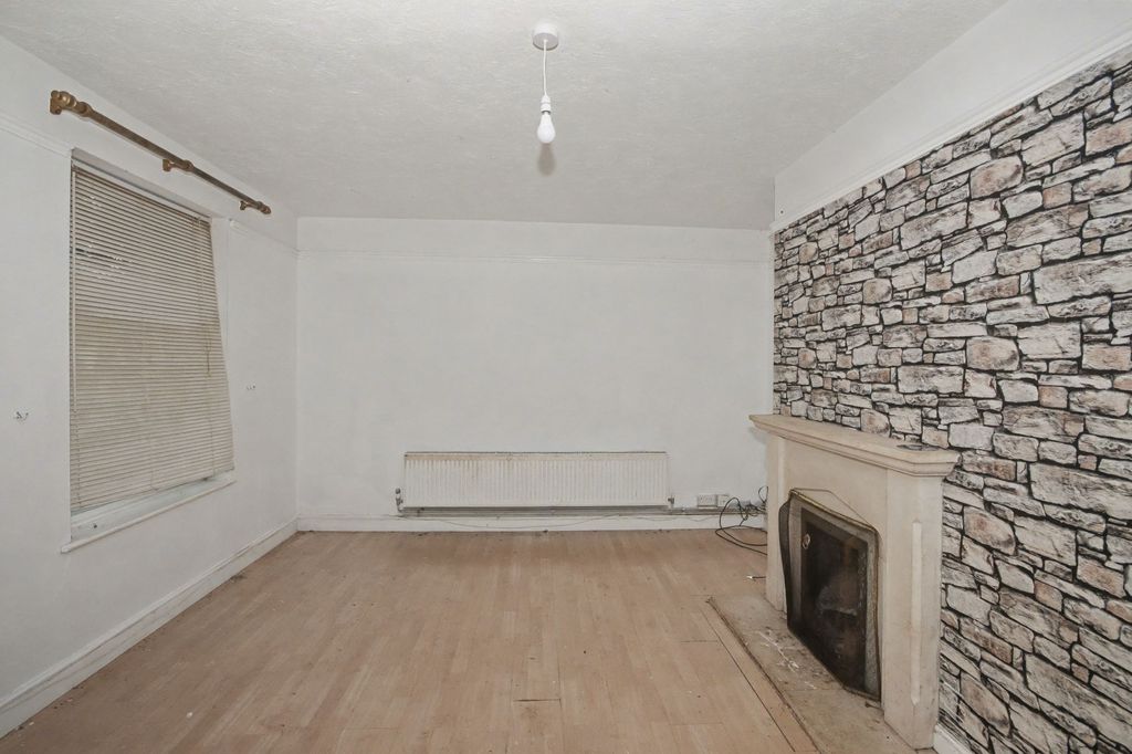 Property photo 2 of 18 Flood Farm, Peterborough Road, Crowland, Peterborough Pe6 0Ad