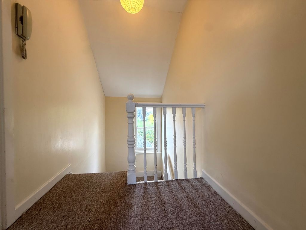 Property photo 3 of 15 13