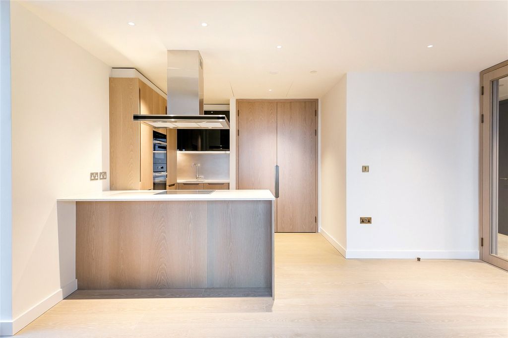 Property photo 3 of 27 Picture No. 20