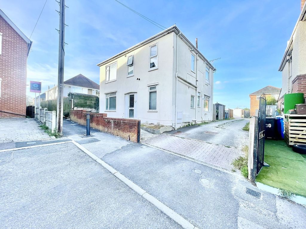 Property photo 1 of 22