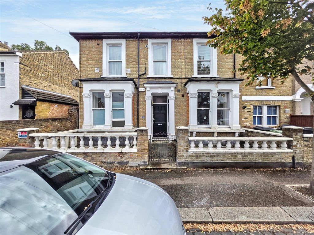 Property photo 1 of 10