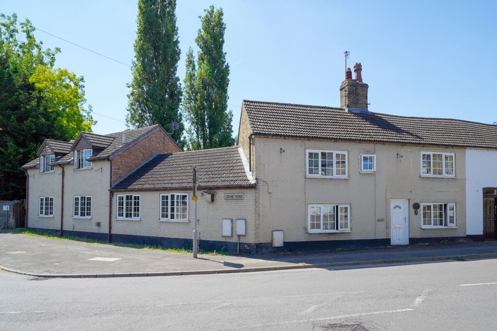 Property photo 2 of 24 4377653