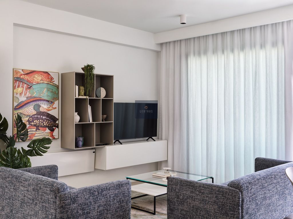 Property photo 3 of 5