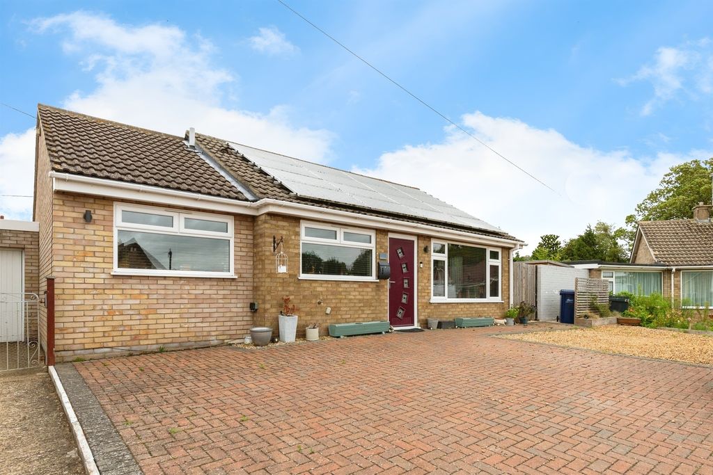 Property photo 1 of 17