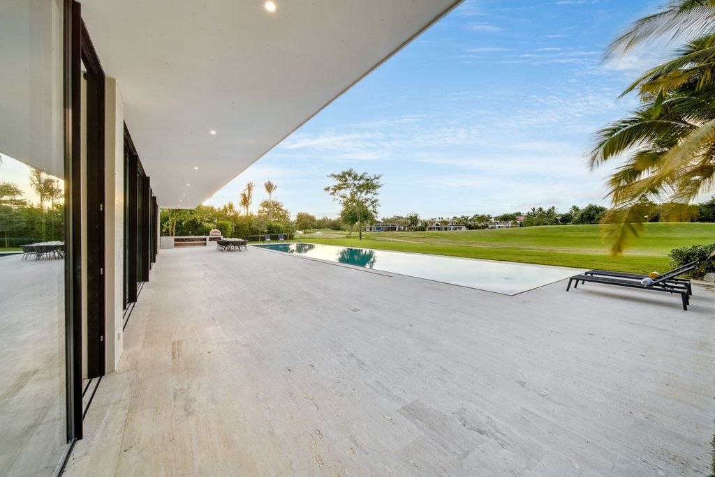 Property photo 3 of 32