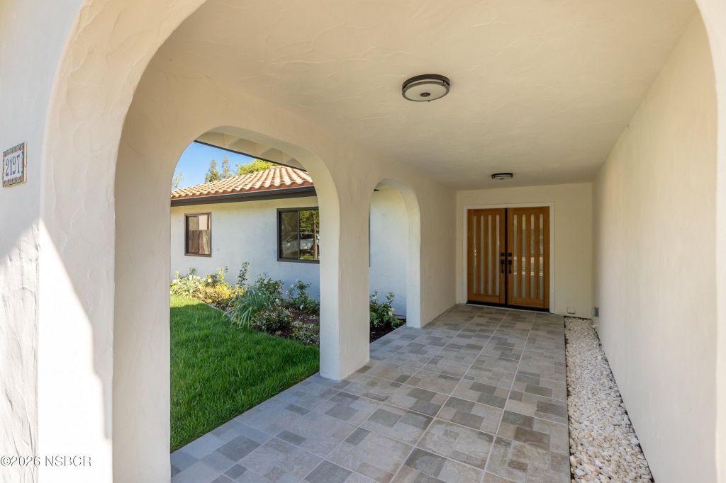 Property photo 3 of 10 <Alttext/>