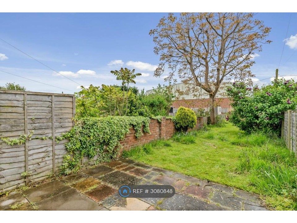 Property photo 2 of 8