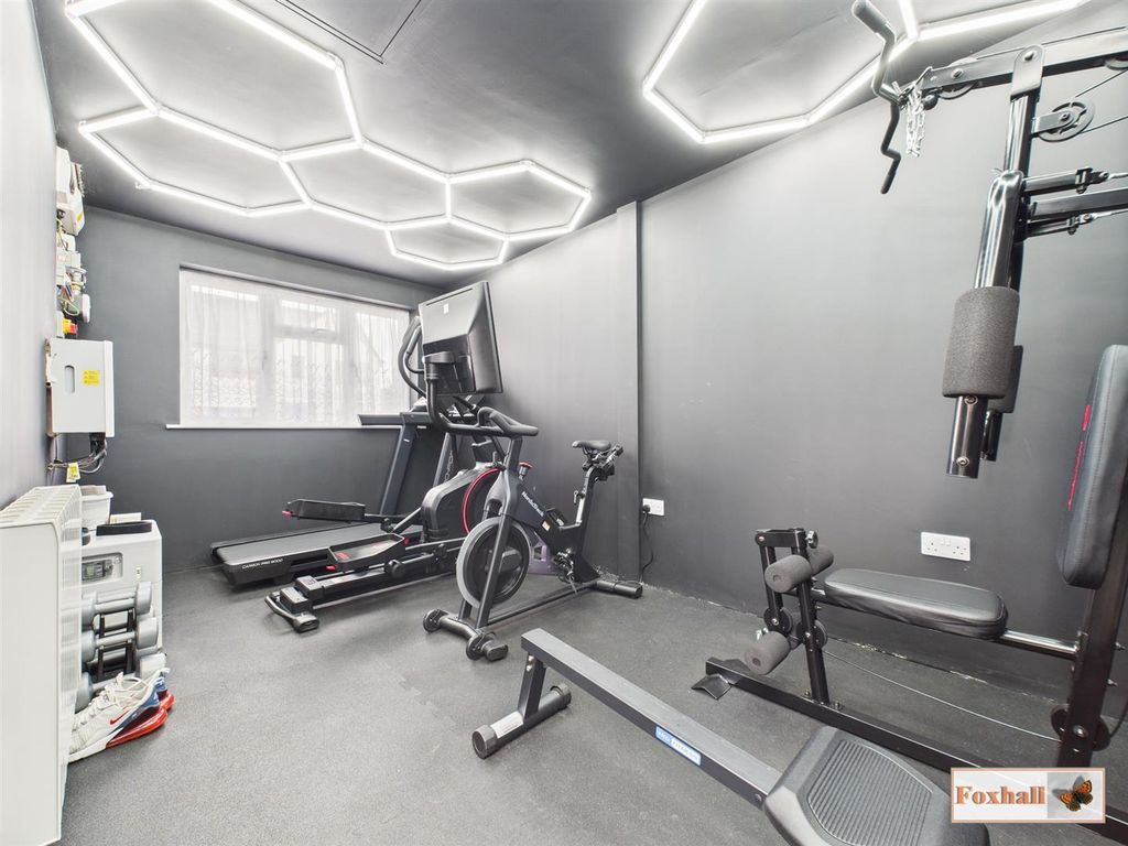 Property photo 3 of 31 Gym