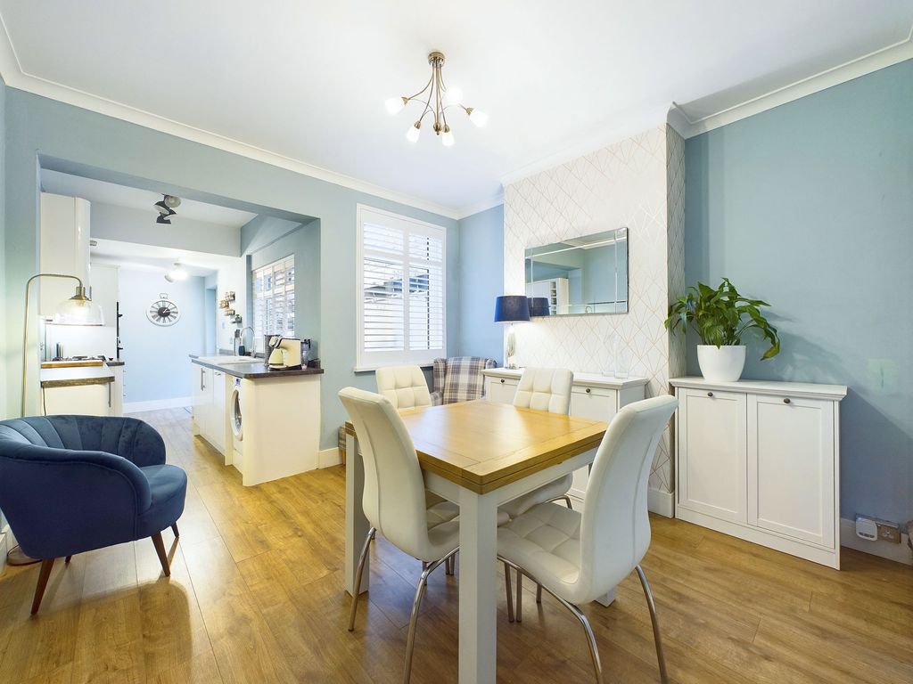 Property photo 3 of 18 Dining Room