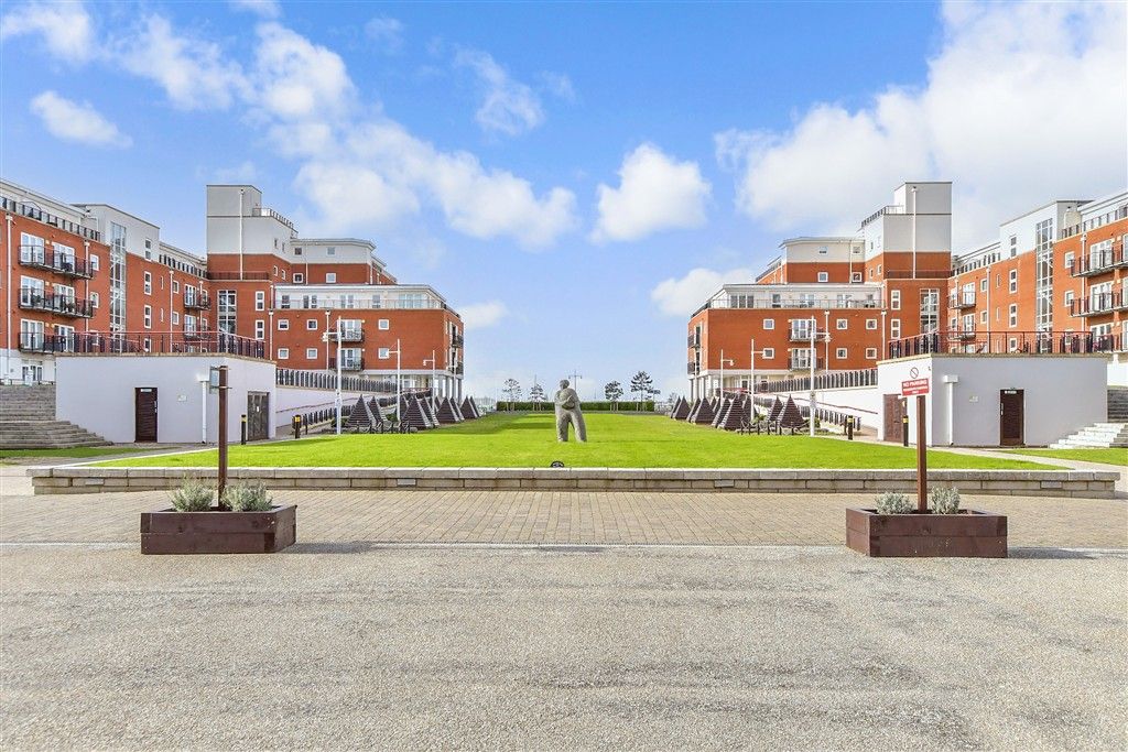 Property photo 2 of 8 Surrounding Area