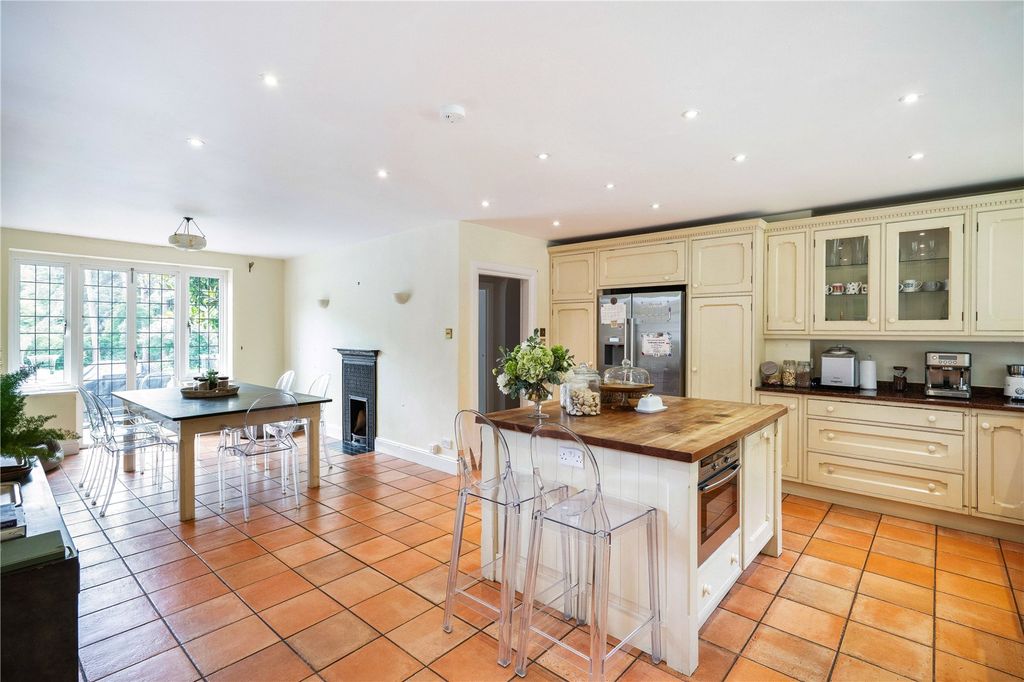 Additional image 10 of 6 bed detached house for saleDurford Wood, Petersfield, Hampshire GU31