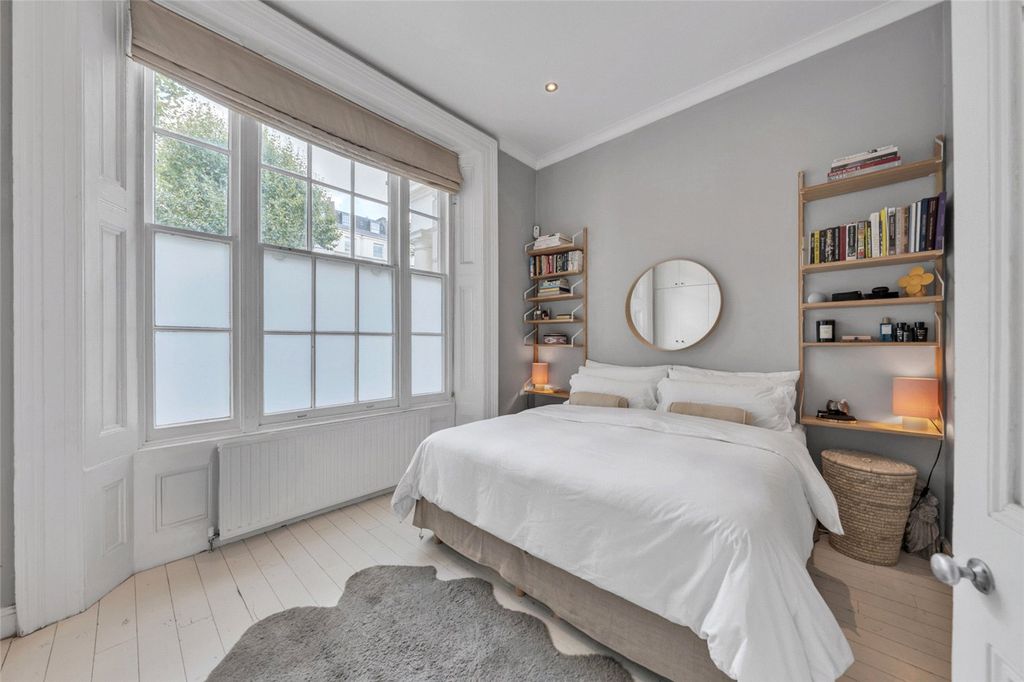 Property photo 2 of 16 Picture No. 11