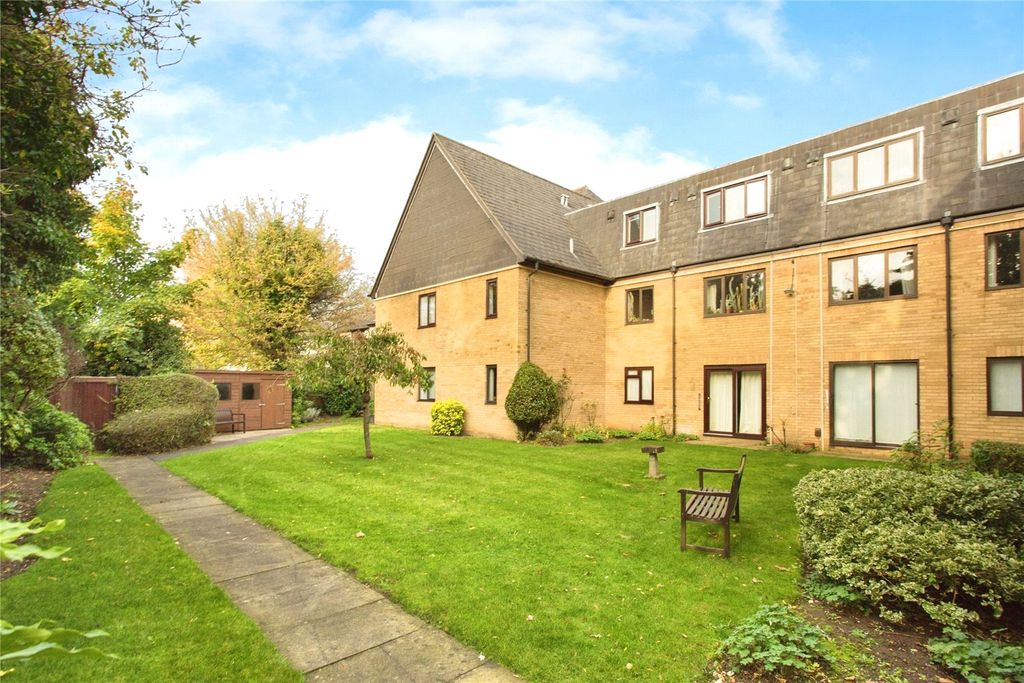 Property photo 1 of 15 Picture No. 05